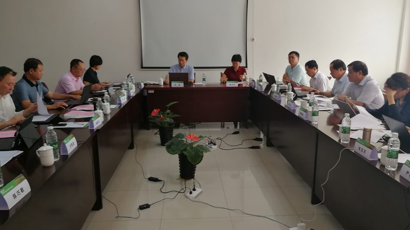 轴承座定制与标准件：差异解析与选型要点